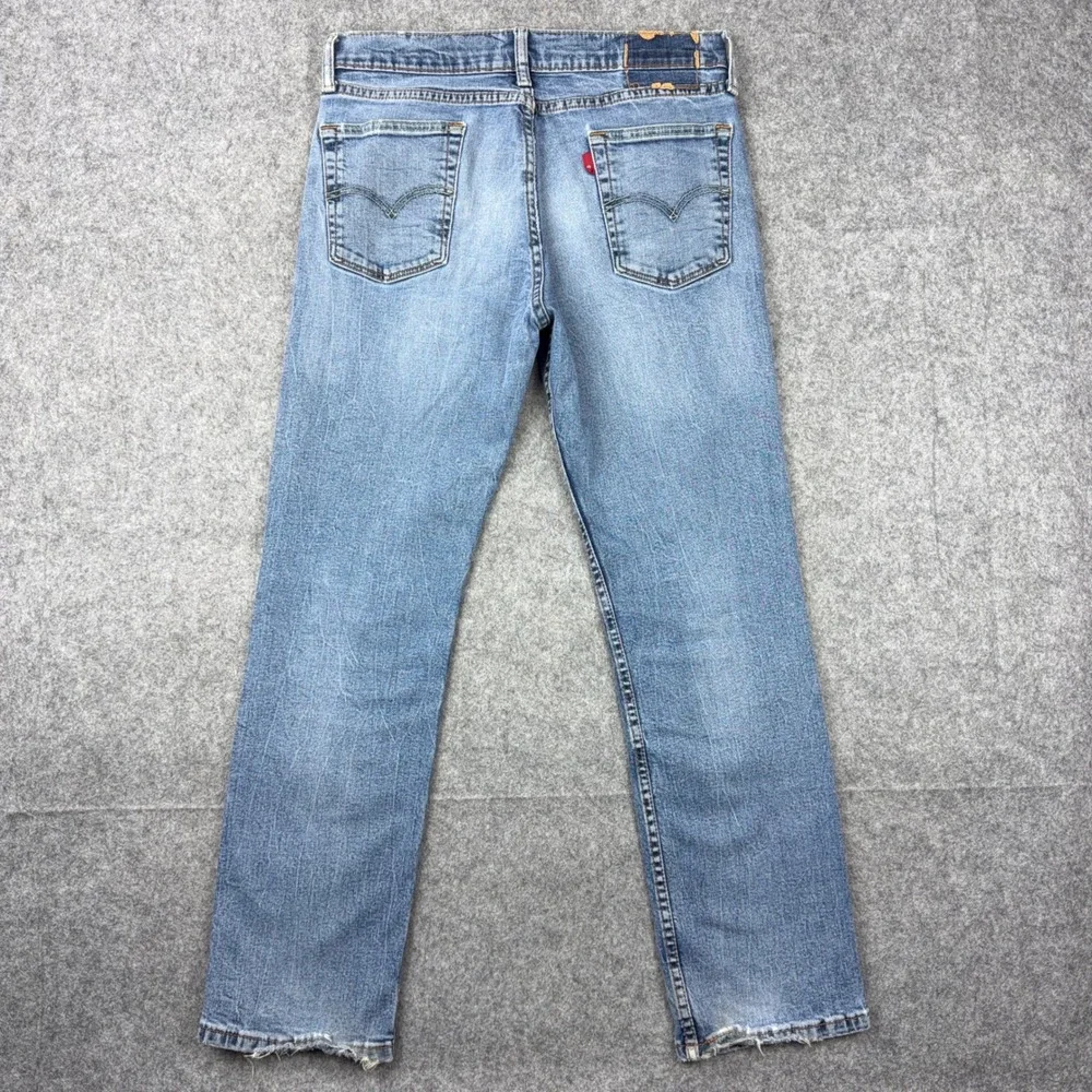 Levi's Jeans Mens 32x30 Blue 514 Straight Fit Distressed Denim Casual Workwear